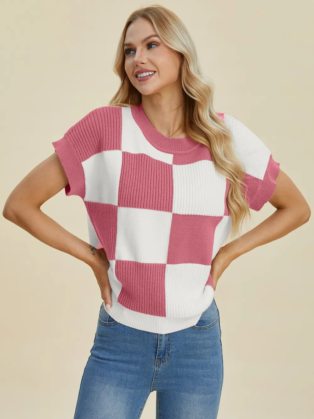 Modern Style  Checkered Round Neck Top with Short Sleeves